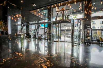 H Hotel