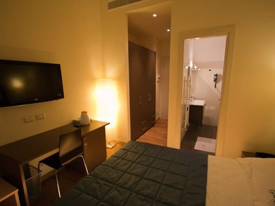 Rome Armony Suites - Deluxe Room