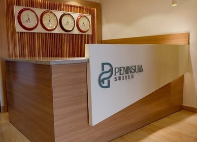 Peninsula Suites