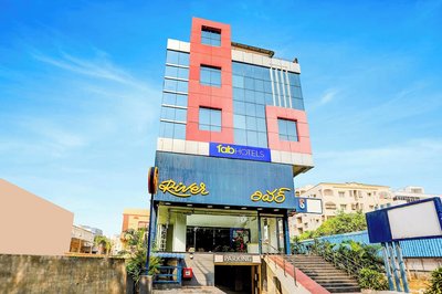 Fabhotel Suncity