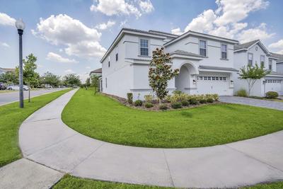 Luxurious, Grand Home, Themed Bedrooms and Large Pool Area #8cg099