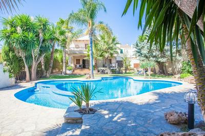 Can Gual in Inca With 4 Bedrooms and 3 Bathrooms