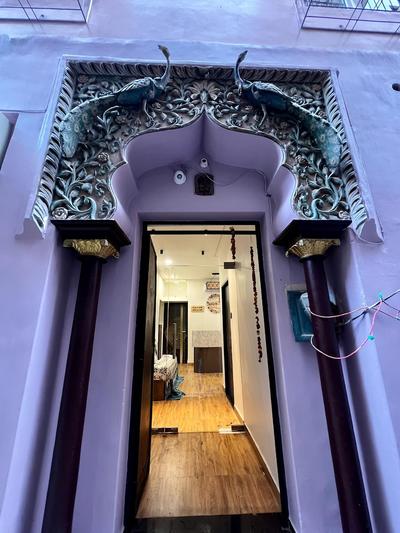 Hotel Divyakashi homestay