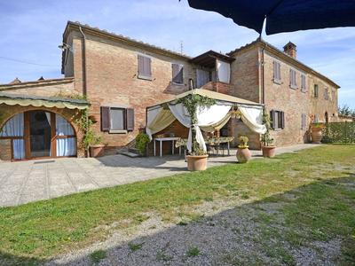 Tranquil Cortona Home