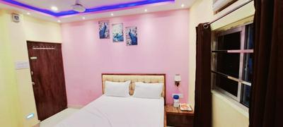 Goroomgo Ananya inn Varanasi