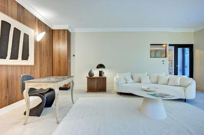 Hôtel Bellegarde by Viktor