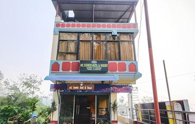 OYO 230 Mount Everest Hotel and Resort