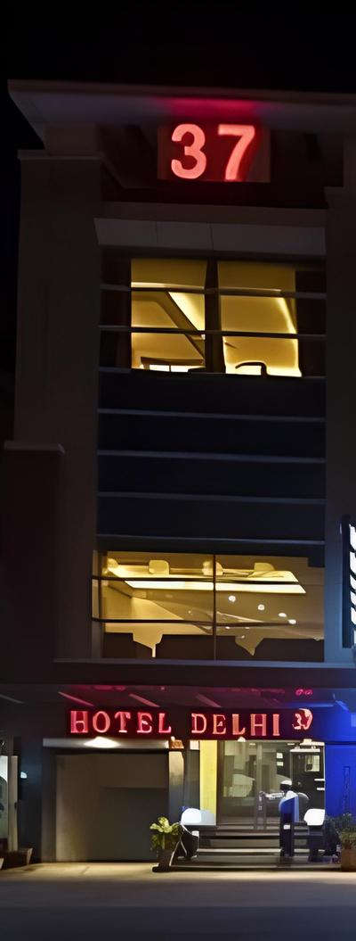 Hotel Delhi 37