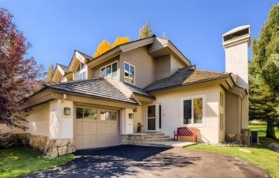 1-10 N. Fairway Drive