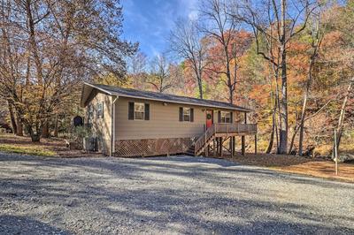 Creekside Retreat w/ Deck, 18 Miles to Wolf Ridge