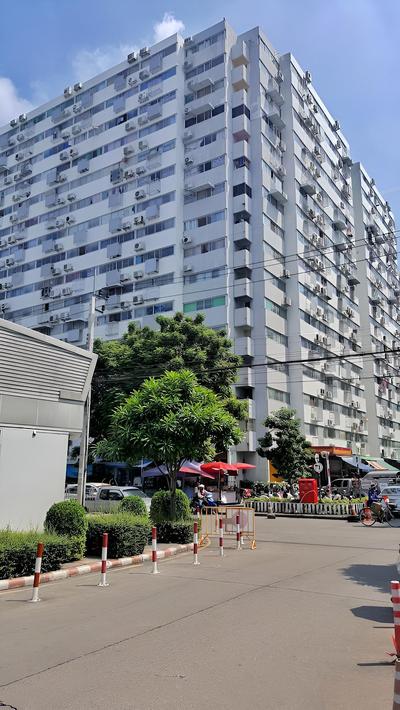 Popular Condo Muangthong Thani