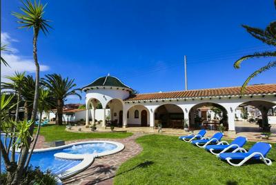 Villa Balneari Resort Casa Vacances Per Famílies Chalet Casa Rural