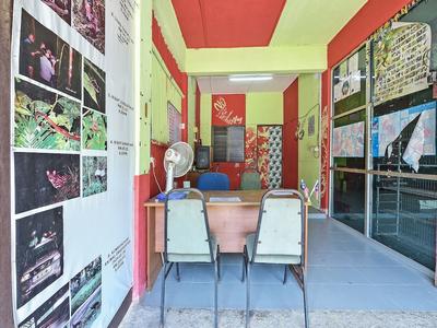 Oyo 90640 D'village River & Cafe Chalet