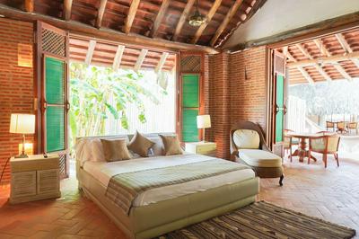 Castillete Hotel & Beach Club