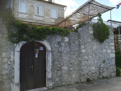 Spacious Holiday Home With Terrace & Great Sea View