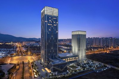 Crowne Plaza Jingmen by IHG