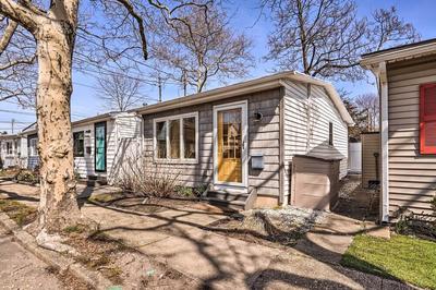 Bright Belmar Cottage < Half Mi to Boardwalk!