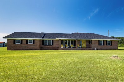 Group-friendly Home w/ Game Room in Albany!