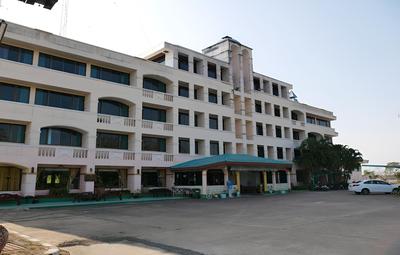 Royal Jommanee Hotel