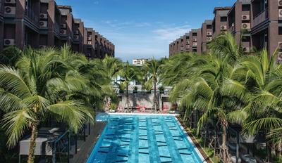 Saturdays Residence by Brown Starling