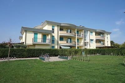 Beautiful Apartment a few Steps From the sea by Beahost Rentals