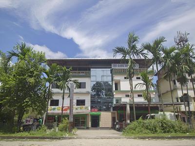 OYO 17215 Garg Residency