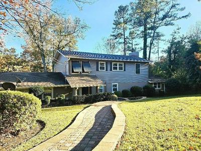 228 Lakeland