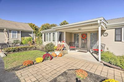 Tranquil Swansea Retreat w/ Fire Pit & Grill!