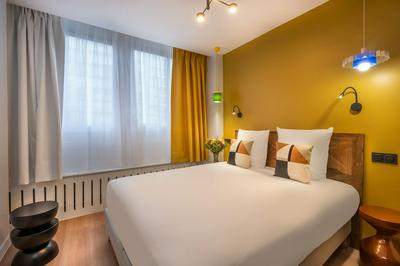 Montmartre Paris Suite