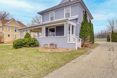 Walk to Dtwn Green Lake: Peaceful Getaway w/ Porch