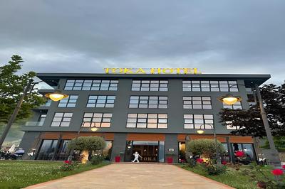 Toka Hotel Restaurant