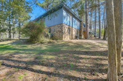Inviting Columbus Home w/ Deck: 7 Mi to Downtown!