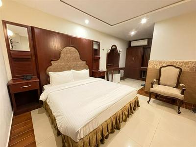 Al Noor Hotel Multan
