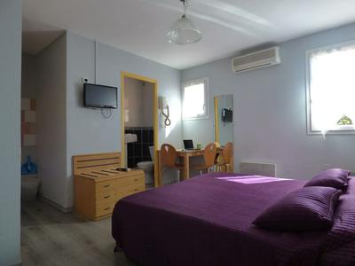 AppartHotel Festival Sud Suites - Gare TGV