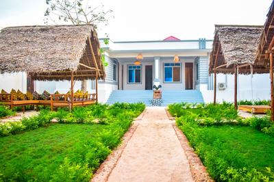 Uhuru House and Restaurant