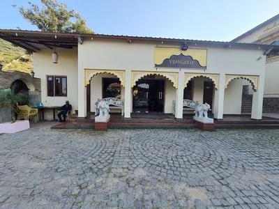 Vijaygarh Resort & Cottages with Private Pool