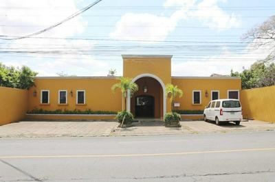 Villa Fontana Nesthost Stay