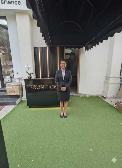 Minimaist - Varanasi City Centre