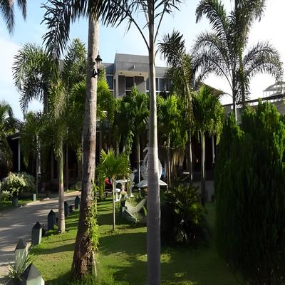 Vista Maple Leaf Hotel