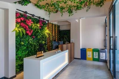 Hilltown Airport Hotel