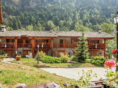 Chalet in Antey-saint-andre With Mountain Views