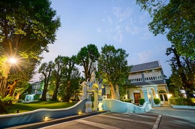 At Pingnakorn Riverside Hotel Chiangmai