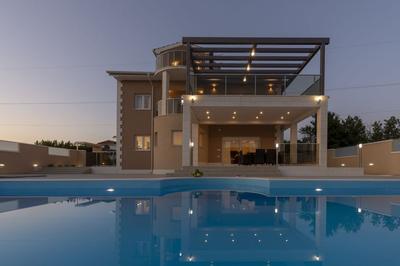 Villa Neda
