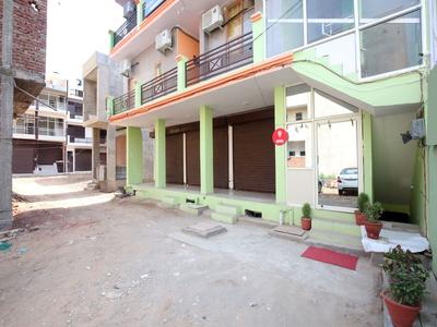 OYO 9038 Hotel Comfort