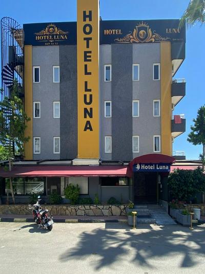 Luna Hotel