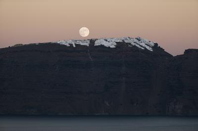 Armenaki -  Adults Only