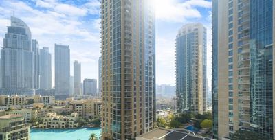 LUX  The Stunning Fountain View Suite