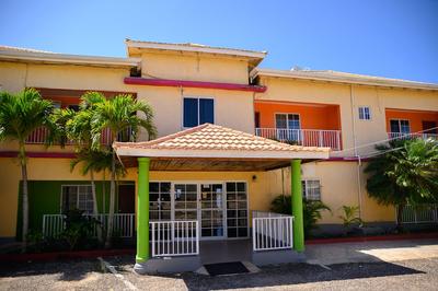 Sea Coast Inn & Suites