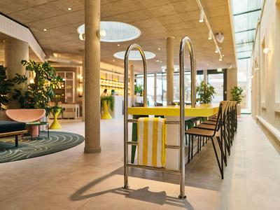 Urban Nature Bad Gastein - Badeschloss