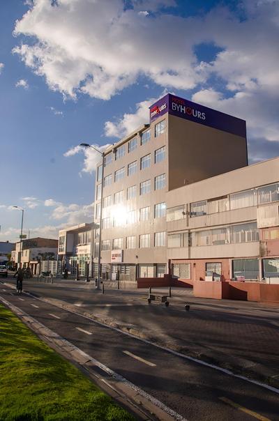 Hotel ByHours Las Americas